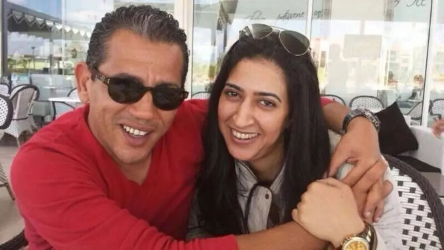 زوج دنيا بوتازوت الأول